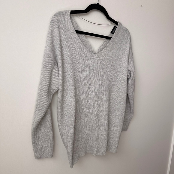Topshop Twist-Back Sweater - Light Grey - Picture 4 of 5